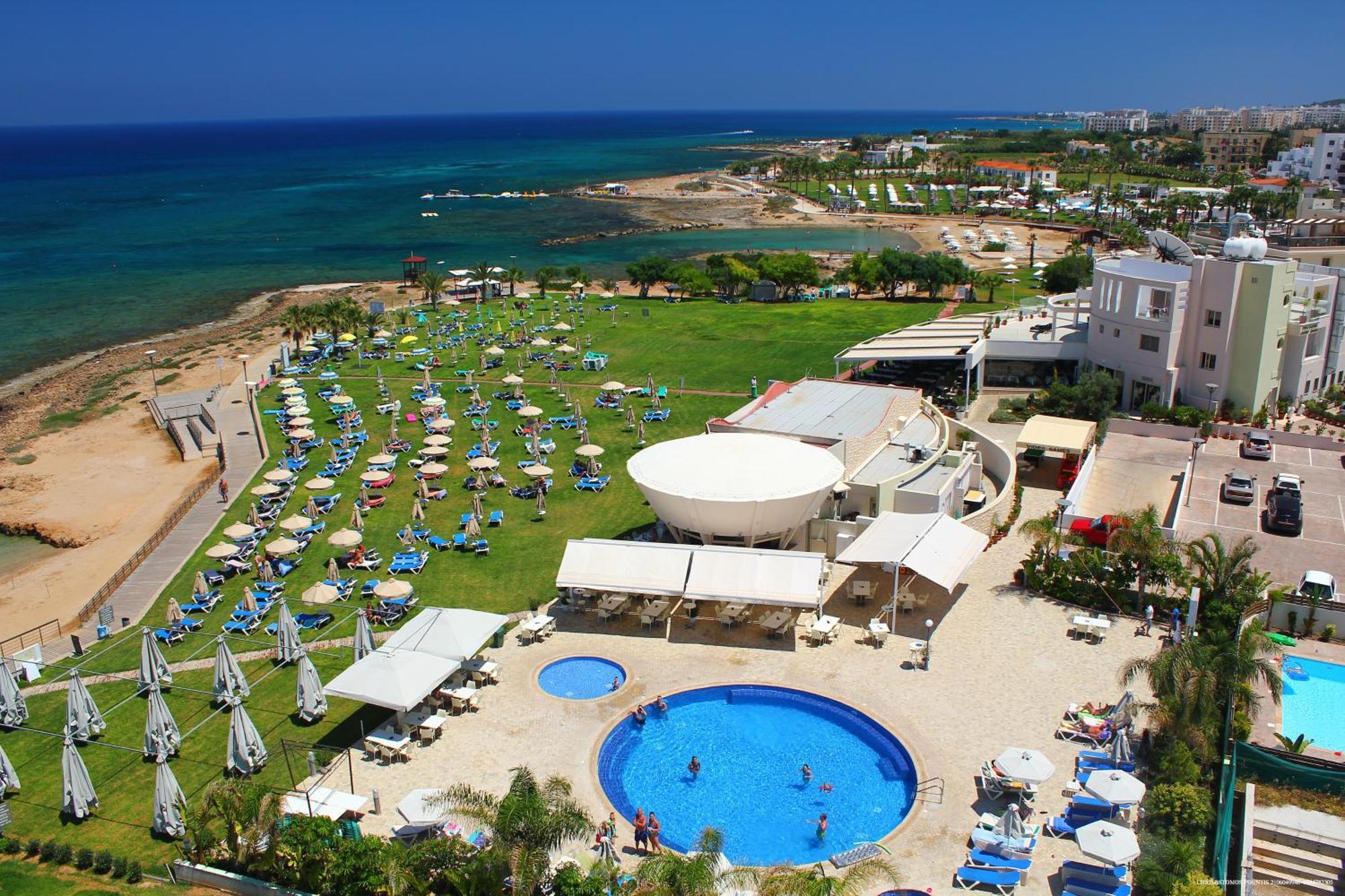 Polyxenia Isaak Luxury Villas And Apartments Protaras Exterior photo